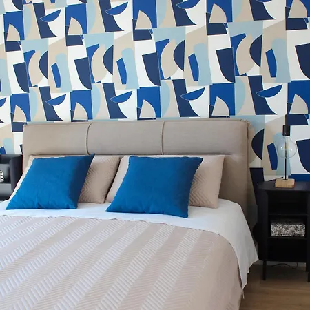 Blue Luxury Oda ve Kahvaltı 3*